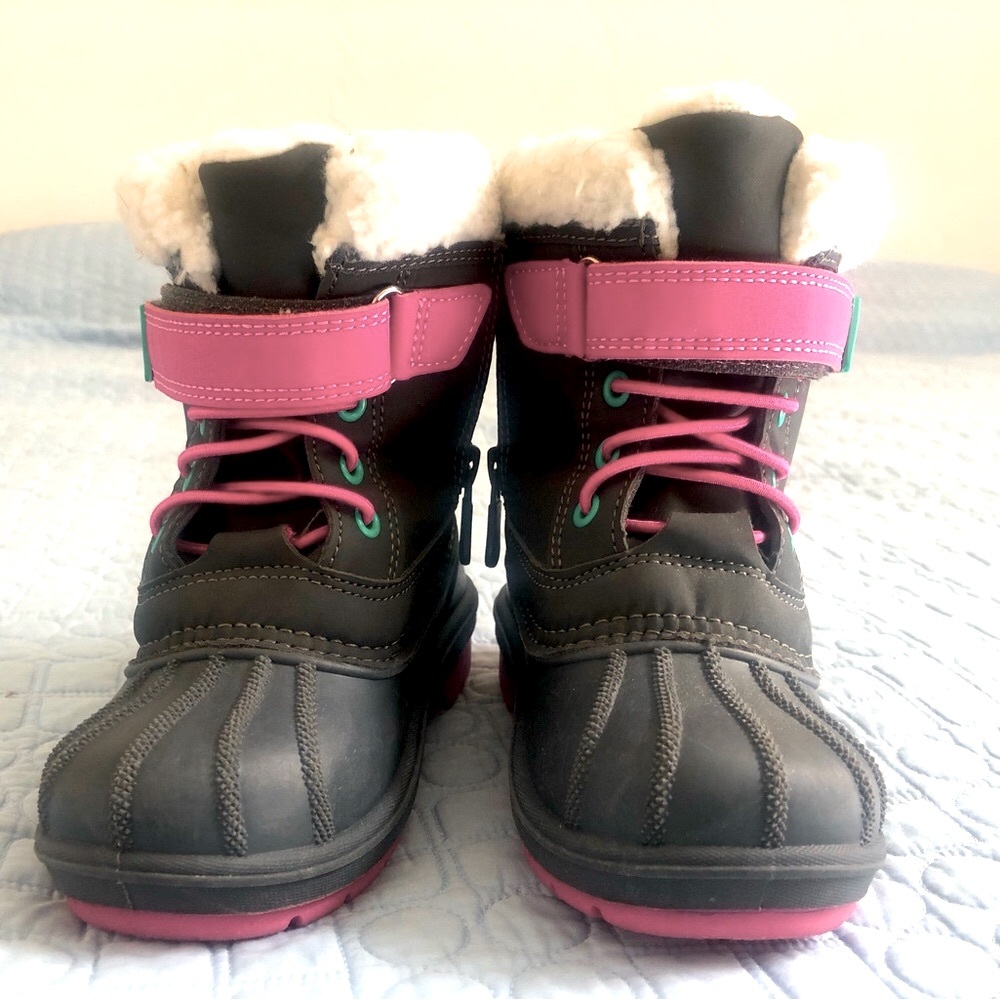 Toddler Girls’ Gray w/ Bright Pink and Turquoise Winter Boots, Size 8